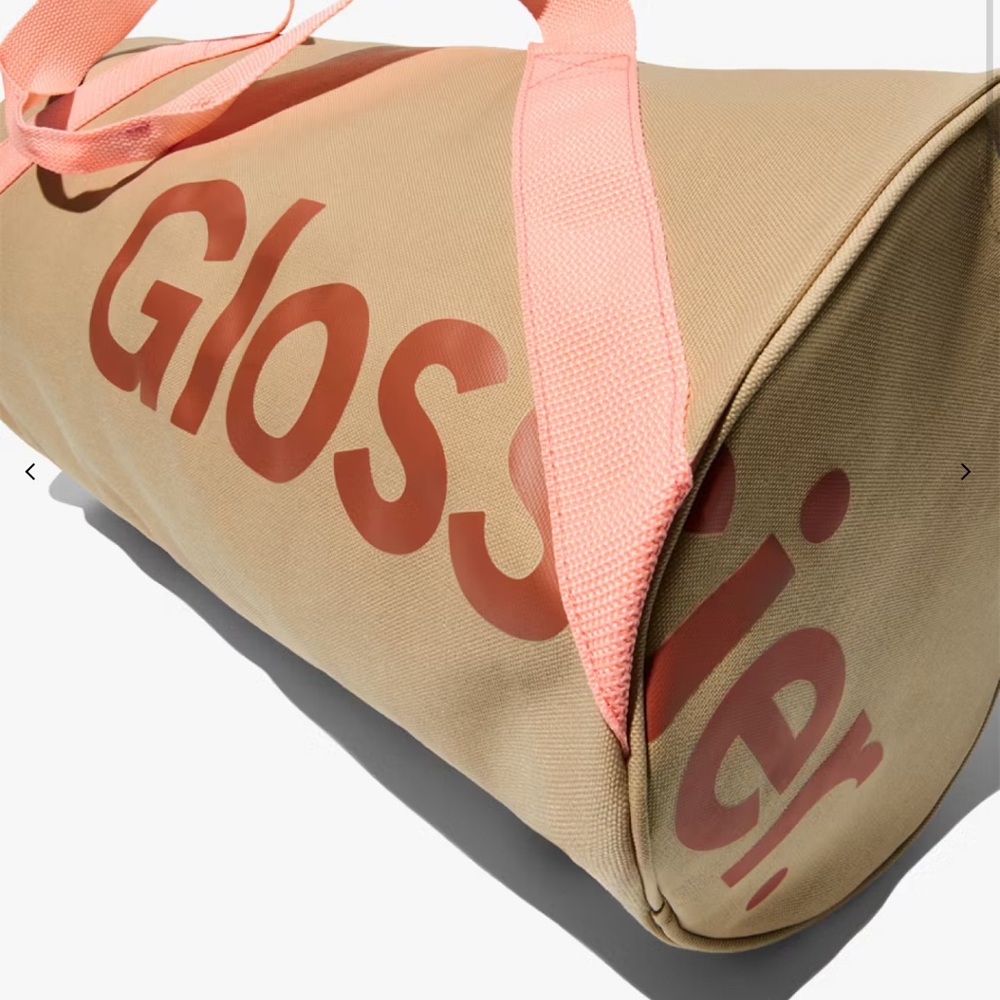 glossier duffle bag  NWT